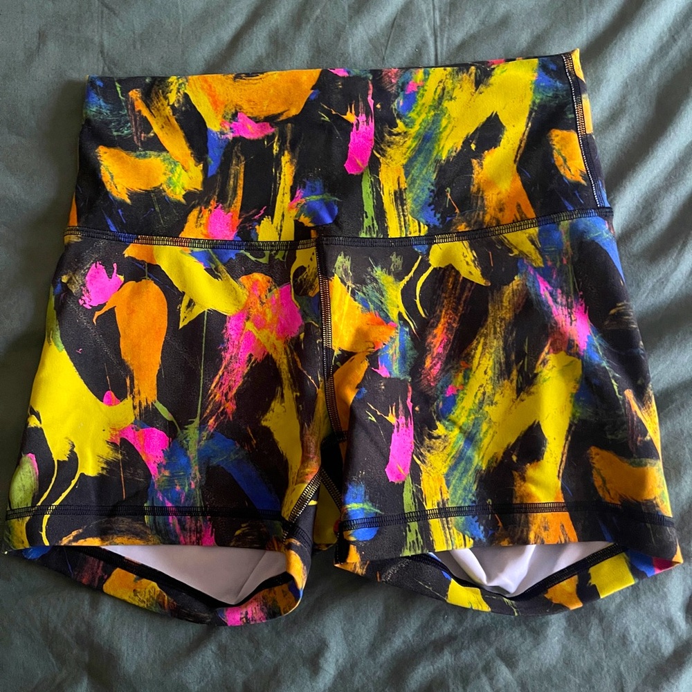 Wunder Train High-Rise Short 4”